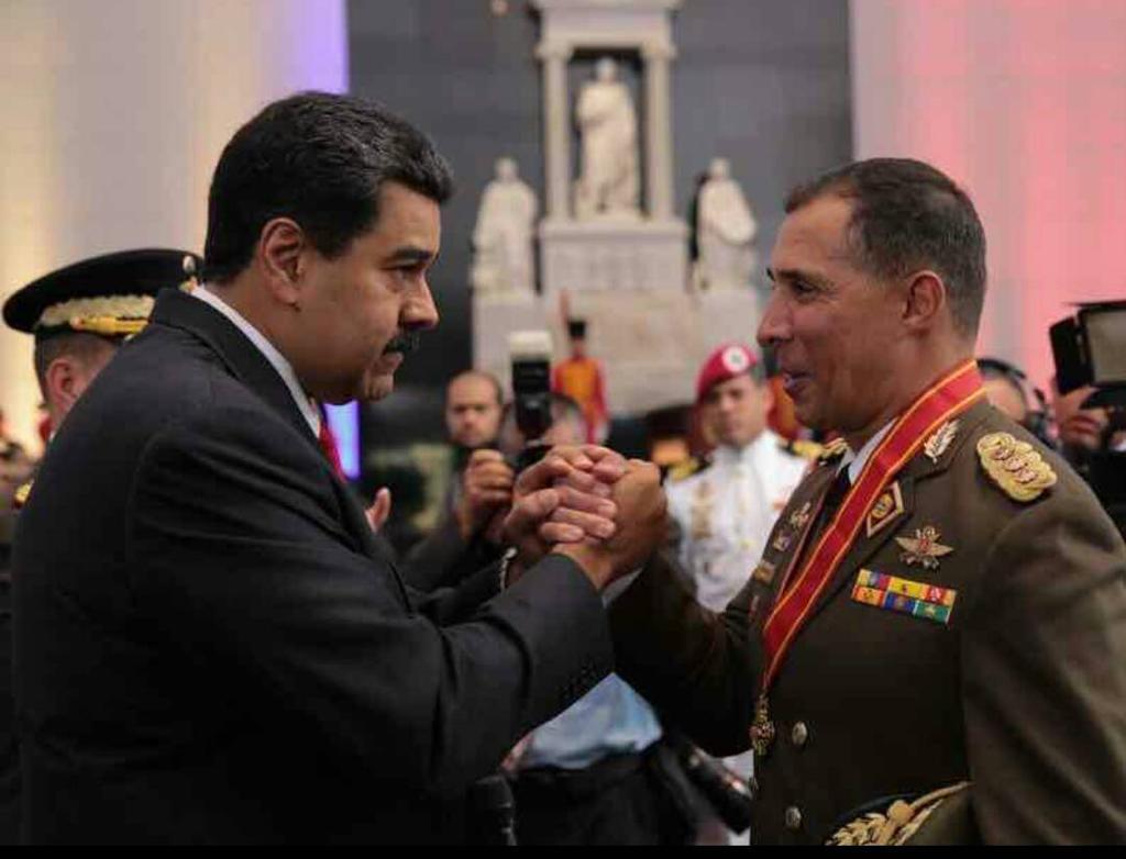 ABenavidesPSUV's tweet photo. Hoy celebramos con orgullo la victoria del pueblo venezolano, que con su voto ha apostado por la paz, el futuro y el bienestar de nuestra amada patria. Felicidades al presidente constitucional reelecto, Nicolás Maduro, sigamos adelante juntos.  #VictoriaDelPueblo #PazYFuturo https://t.co/TICGxh3S27