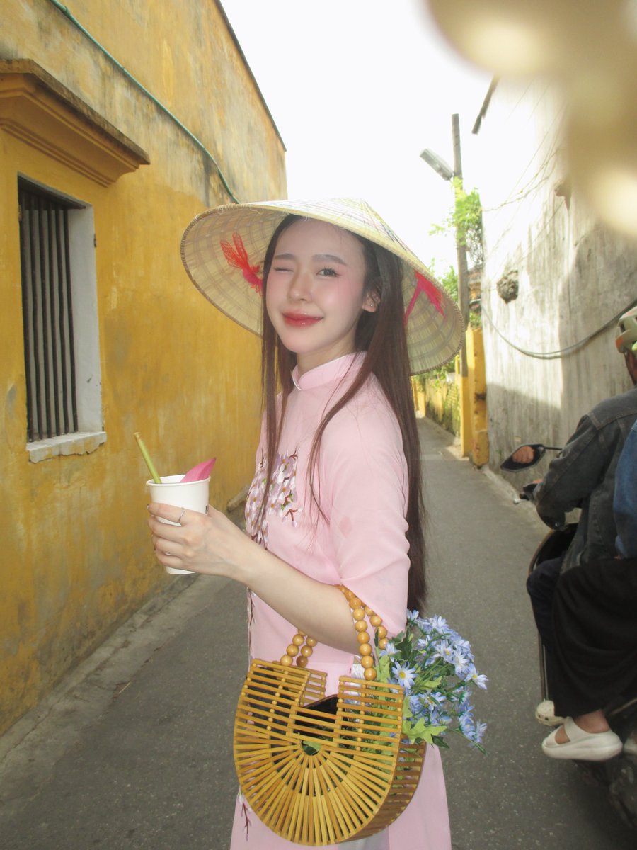 junewanwimol19's tweet image. em bé xíu, gọi là em bé iu 😎👼🏻