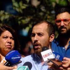 Caplevi1540's tweet image. No deben olvidar nunca que hubo políticos de la izquierda chilena que fueron a defender y prestarle ropa el MEGA FRAUDE de Nicolás Maduro.

Ni perdón ni olvido. #VenezuelaLibre