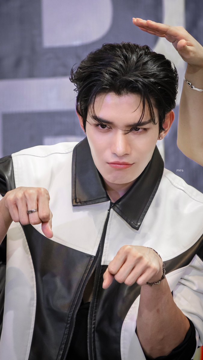 PNumber6_'s tweet image. ผมเป็นเสือนะไม่ใช่แมว เหมี๊ยววว😼

@netsiraphop #netsiraphop
 #DevyXNet