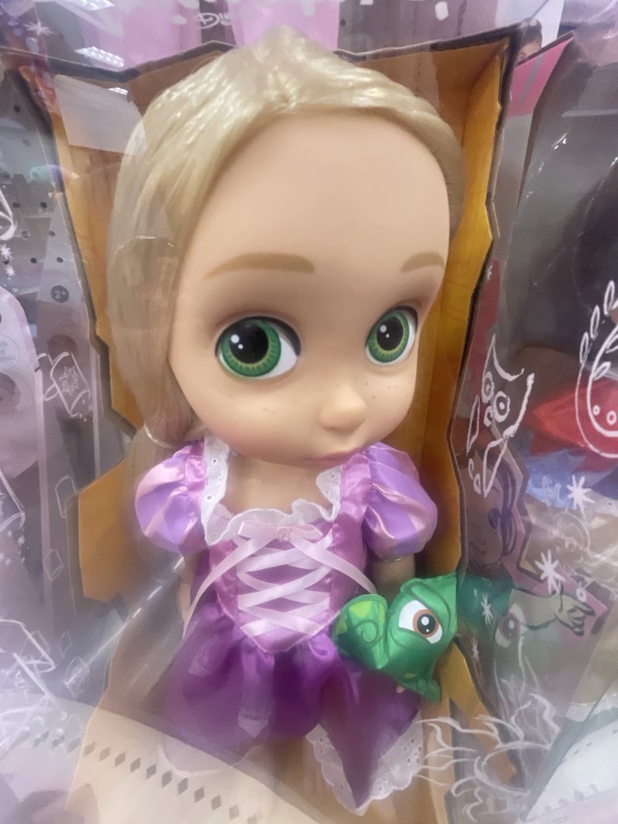 Used to have this doll when I was a kid, now I gave it to my niece 🏃‍♀️💨