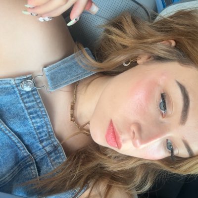 Sabrinavaladez4's tweet photo. #NewProfilePic https://t.co/2sTPXcrWjc