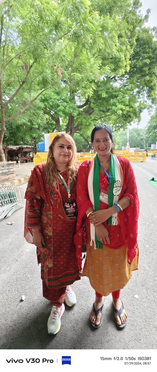 seemapotdar_INC's tweet image. है तैयार हम 
 कब तक????
 न्याय का हक मिलने तक
#NariNyayAndolan 
#NariMangeNyay