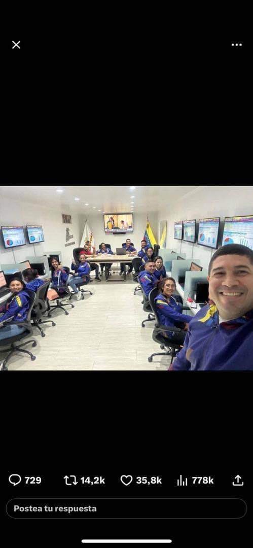 napoleonbravo's tweet photo. En las pantallas del CNE gana Edmundo González https://t.co/JR1Gj8LBZC