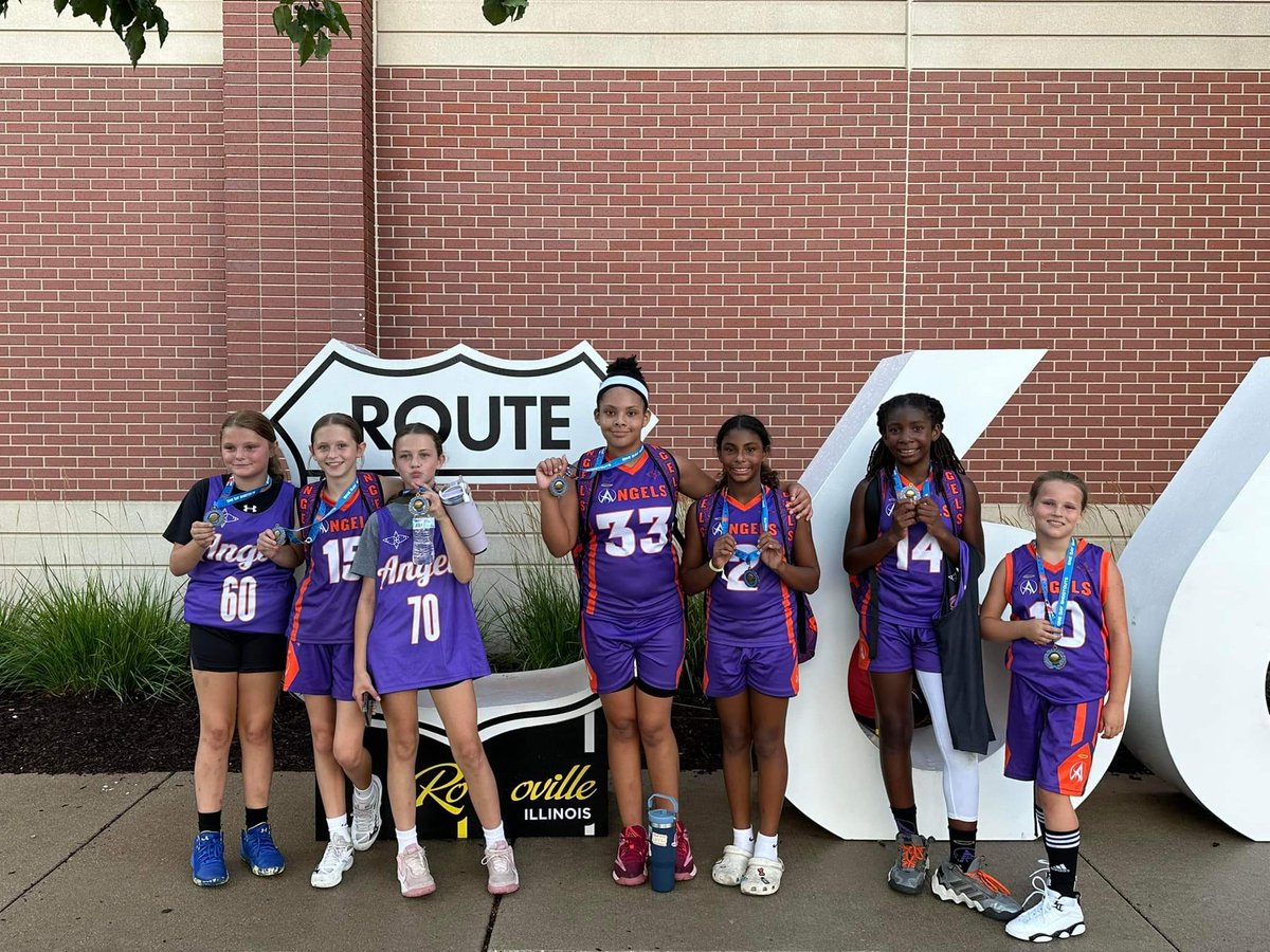 afoofaacademy's tweet photo. Great Way To End The Spring/Summer Season, Ladies! Special Thank You To The Parents & Big Shout To ALL Of The Angels That Helped Make This Engine Run! We Ended It In Style 🥇💜🧡
#afoofaathletics #afoofaangels #theafoofaway #build41 #WNBA #girlhoopers #chicagoburbs https://t.co/B9YnPUcR4s