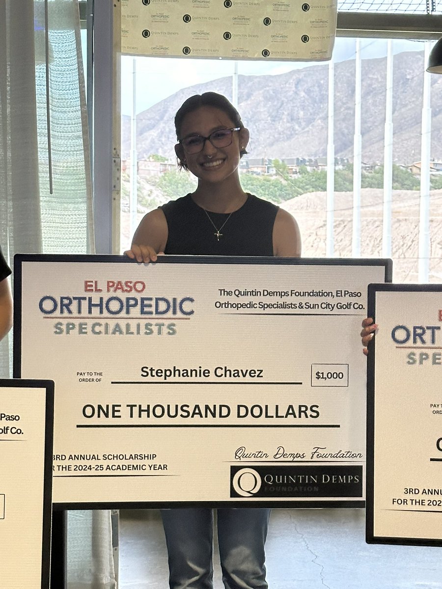 teachmathmissc's tweet photo. Absolutely grateful that I got chosen to be a recipient for the Quintin Demps Foundation Scholarship. Thank you to @QDemps and his team for this opportunity. 📚⛳️ https://t.co/r7YOJvNzy8