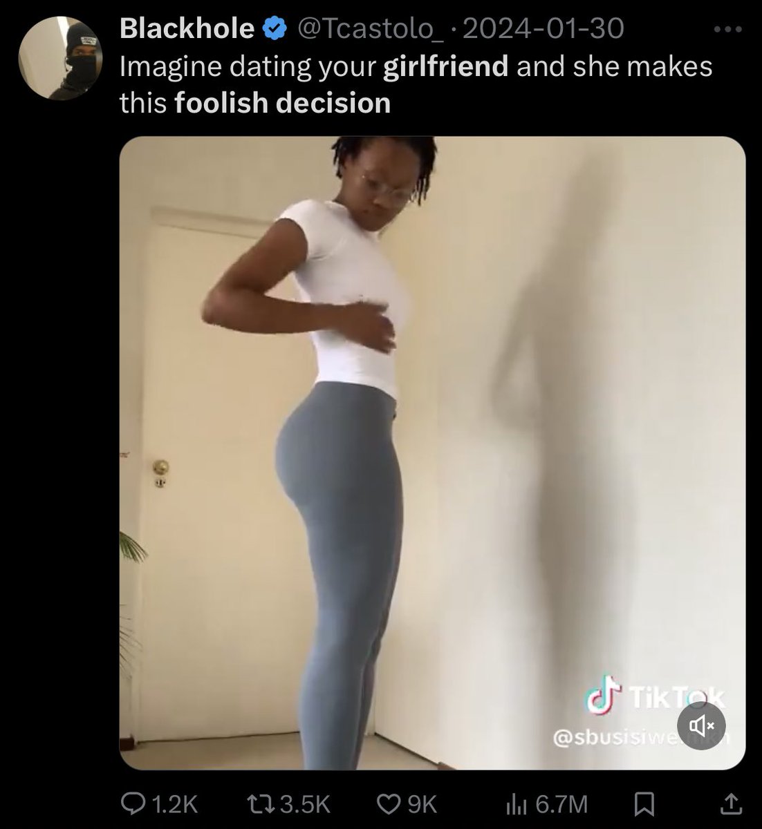 multitudesss's tweet photo. black men when black or biracial women lose weight: https://t.co/KRnNAuGh71