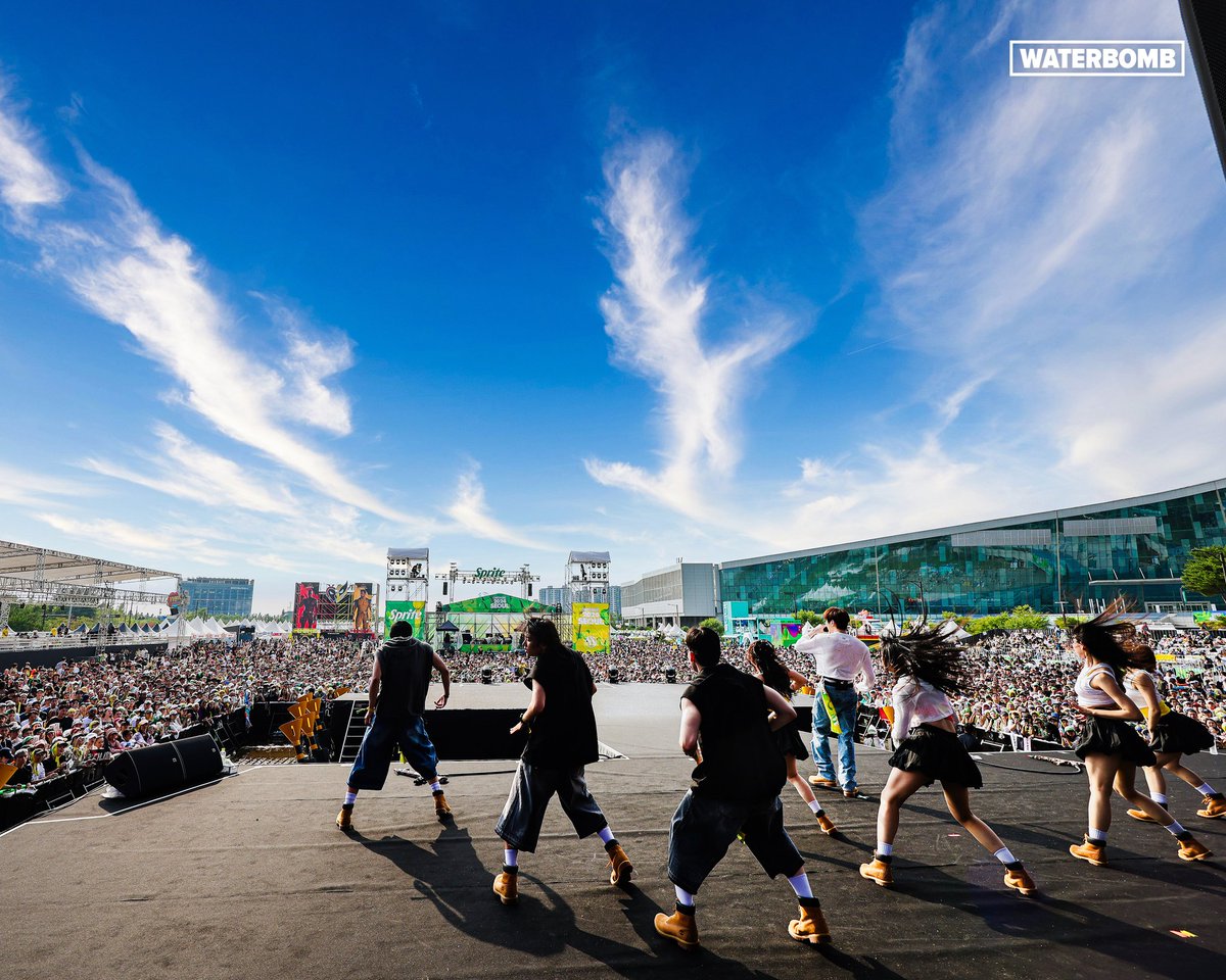 waterbomb_seoul's tweet photo. https://t.co/QsLAnSYy2Z