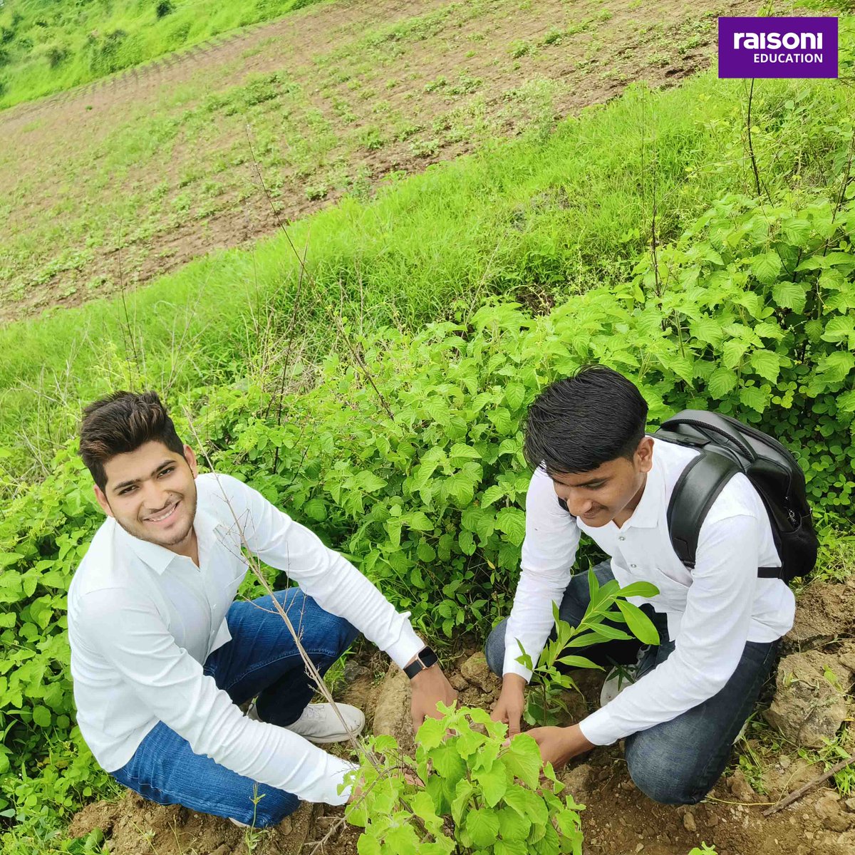 raisoniworld's tweet photo. The Rotaract Club of Raisoni Elite, GHRCEM, Jalgaon, recently conducted a tree plantation drive in and around the campus. Students, faculty, and staff joined to plant trees and promote environmental sustainability. 
#RaisoniEducation #AVisionBeyond #Empowerment #CommunityGrowth https://t.co/oMzWiPuHuL