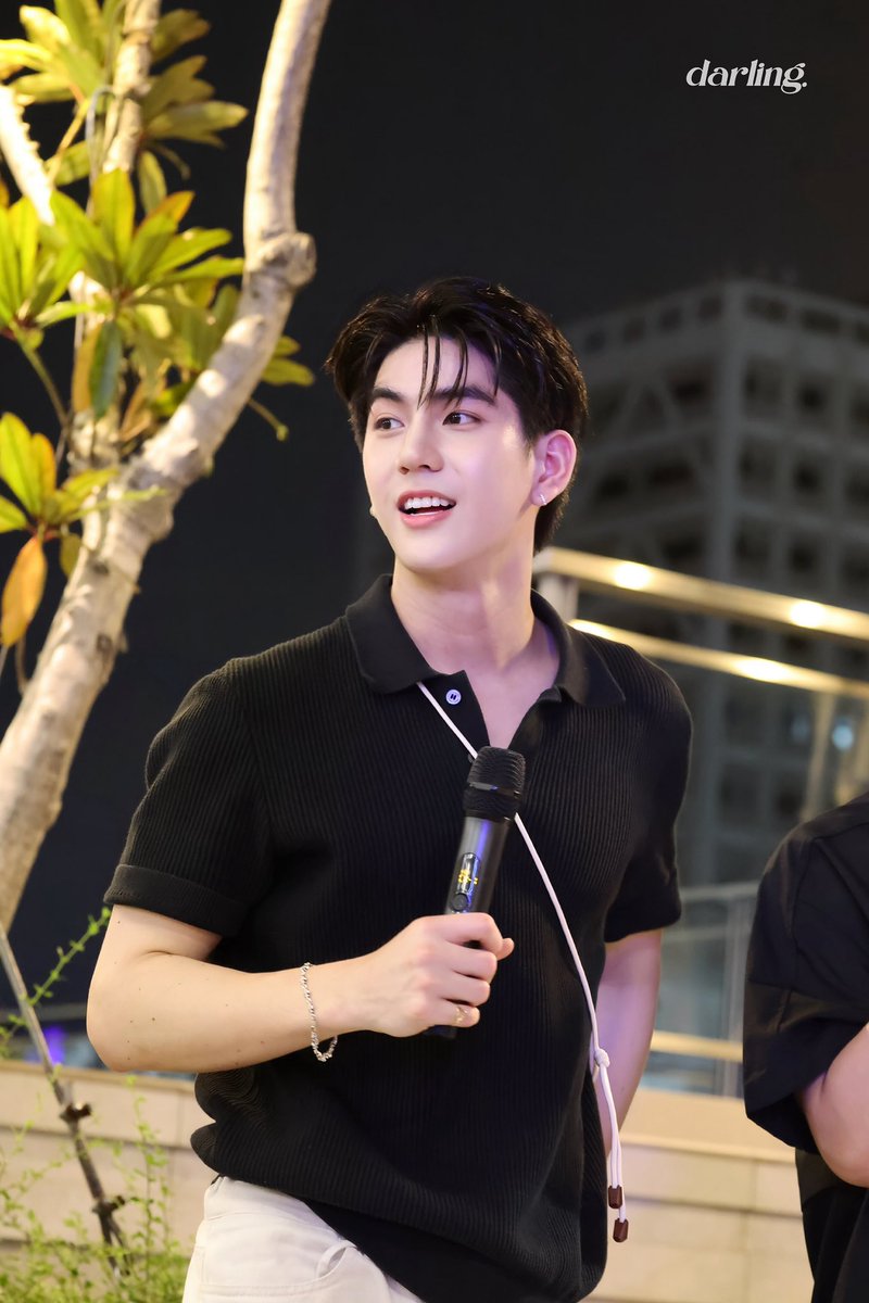darlingx98's tweet photo. โดนใจไปหมดดด ~ 🤍

#งานมหกรรมนิยายนานาชาติ2024xJS
#sea_tawinan @Sea_tawinan https://t.co/DITwZv3RIK