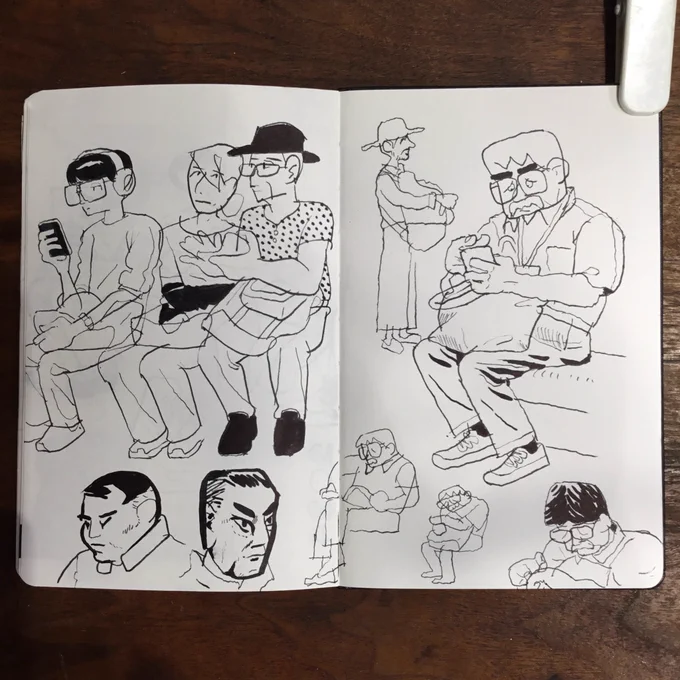 そんなん描くやろ選手権みたいなところある。スケッチは。 