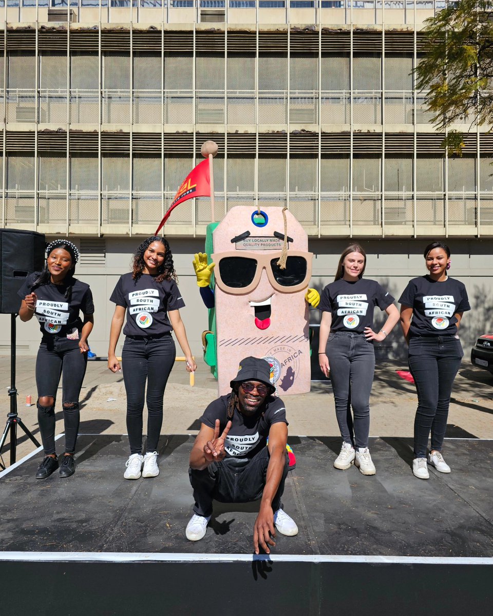 ProudlySA's tweet photo. We walked the talk yesterday in celebration of 30 years of democracy πΏπ¦β€οΈ.
#BuyLocalToCreateJobs #702WTT #702WalkTheTalk #LetsWalkTheTalk https://t.co/HjK4WKk7vG