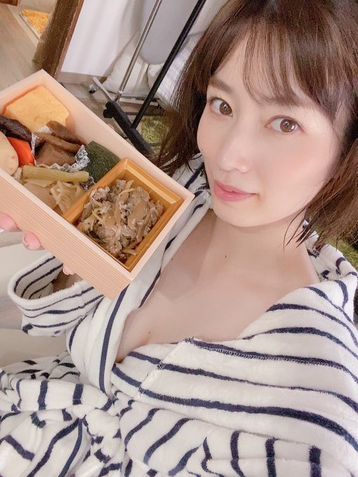 今日はお仕事だよ✨ https://t.co/AOkbwuhQDj