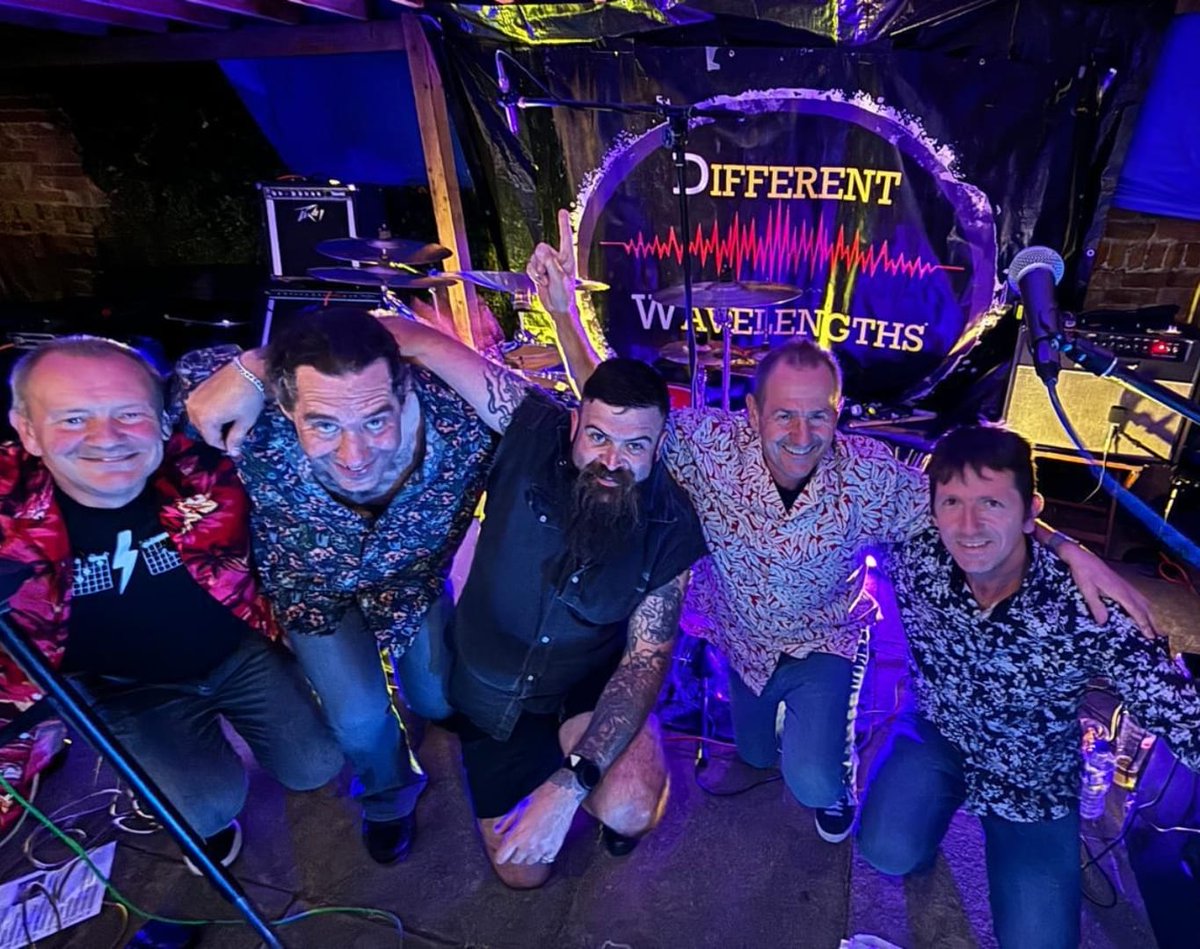 Different Wavelengths tweet media