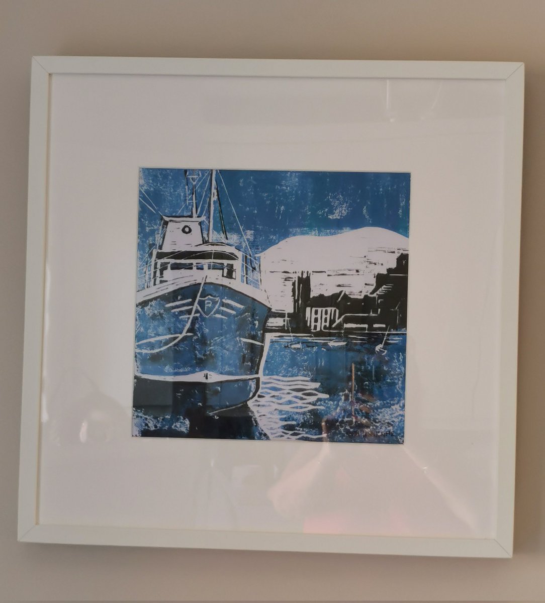 SandraStrinati's tweet photo. @Brixham And now hanging in my lounge! It has been hung straight, it's the photo that's wonky 😂 Great art exhibition! https://t.co/zpyZHtReRw