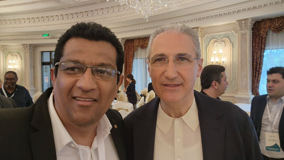 Agradezco al presidente designado de la COP29  Mukhtar Babayev  y a su equipo de trabajo por la cálida atención y liderazgo en la Reunión de Jefes de Delegaciones en Shamakhi, Azerbayán.  La meta de limitar el aumento de temperatura a 1.5°C es solo posible con REDD+.