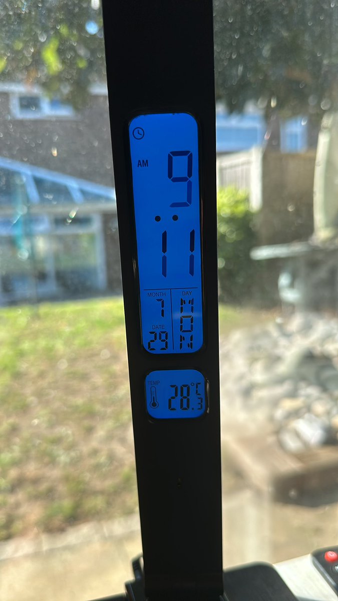 tblacker7's tweet image. Toasty already 🥵. Going to be a long day in front of the screens I think…