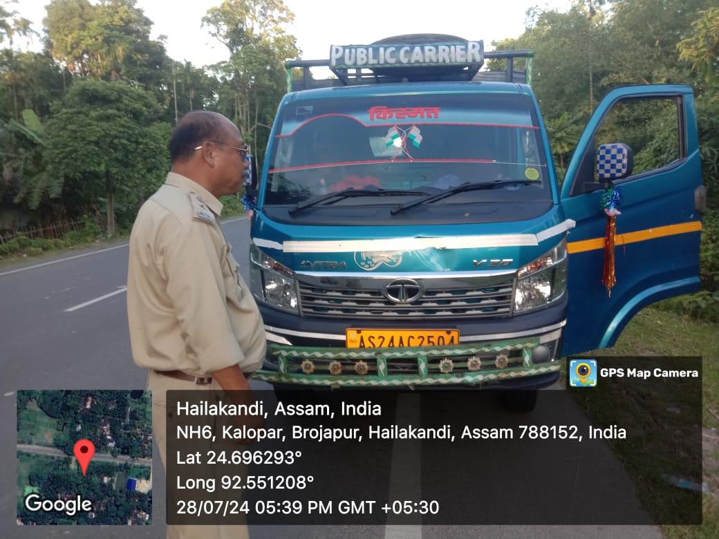 DTOHailakandi99's tweet photo. Enforcement drive against various offences on - 28/07/2024
W/O PUCC- 01
W/O HSRP- 02
W/O Fitness -01
W/O Insurance -01
@CMOfficeAssam @TransportAssam @Assamroadsafety @keshab_mahanta
@assampolice @gpsinghips #RoadSafety https://t.co/HJ3Yy999ZQ