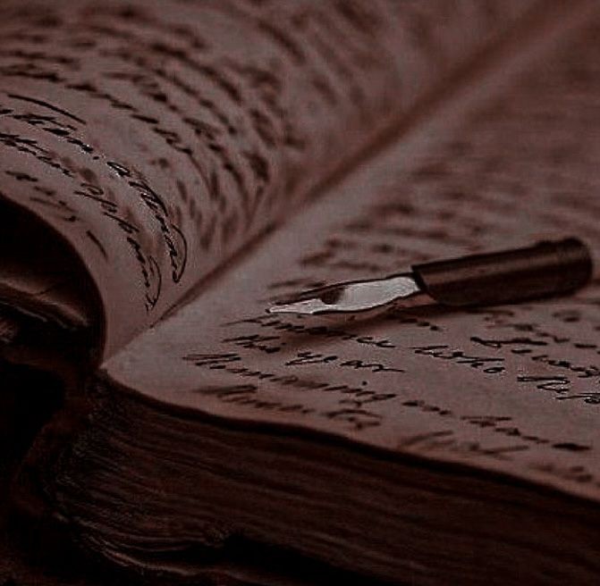 begonefree's tweet photo. • Cardan Greenbriar •

Species: Faerie
Age: 18-19
Titles: Prince, High King of Elfhame

The Folk of the Air:
1. The Cruel Prince 
2. The Wicked  King 
3. The Queen of Nothing 
▪︎ Holly Black

#cardangreenbriar #hollyblack #thecruelprince #book https://t.co/HtJO70bdee