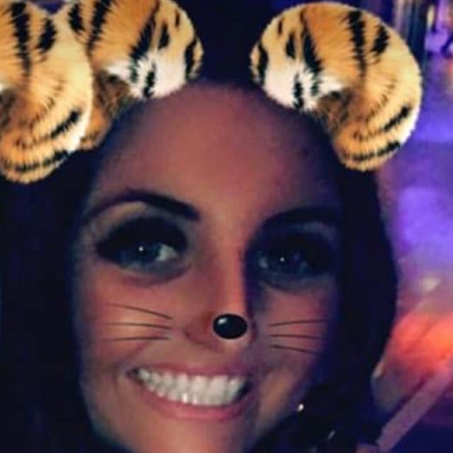 shell9876's tweet image. Start your week on a positive note 

Take control 🕹️ your the only one in the driving seat 🛞

Happy Monday 🤗

Laugh, love, live 🤣♥️🖖