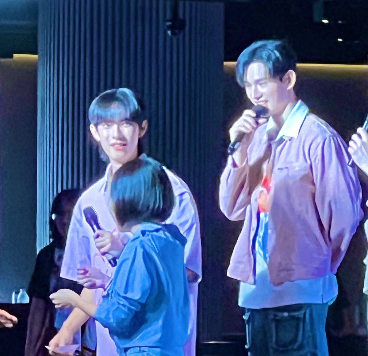 NuengPP17's tweet photo. มาหาพุเพว❌
มางานโรงเรียนลูก✅
#ONESIAMxPoohPavel ONESIAM MEET & GREET ที่ True5G Pro Hub ชั้น 4 ศูนย์การค้าสยามดิสคัฟเวอรี่ 🐶🐱
#ONESIAMSuperApp #True5GProHub #SiamDiscovery https://t.co/haBKiAOawb