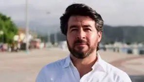 djarmek's tweet photo. El costo político que estos tres personajes van a enfrentar va a ser tan costoso que no sabrán dónde meter la cara.
Dos son políticos, esos saben lamer botas.
El otro es relativamente nuevo en este juego, el costo más alto lo paga este último…

No hay que olvidar. https://t.co/aGXkatY7m9