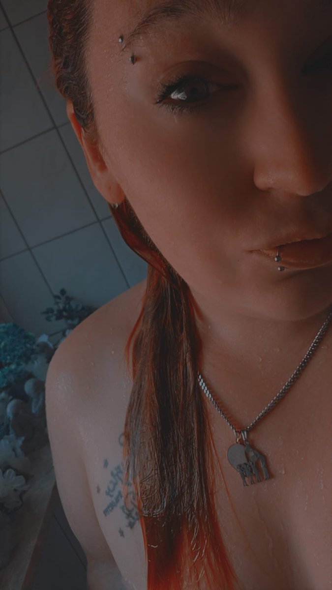 Guten Morgen ihr versauten ab 25 Euro psn Guthaben oder Amazon Gutschein könnt ihr gerne ein Monat lang haben was ihr wollt an Bildern Videos ❤️🥰💋für mehr Brüste und so gerne pn ❤️🥰💋