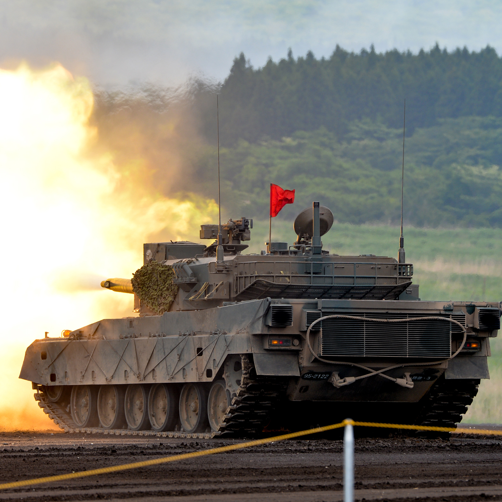 モノクローム 陸上自衛隊 高機動車ハマー陸自海自&SPデカール付属 限定品 絶版 プラモ日記 » 陸上自衛隊・高機動車 その5 デカール貼りと車輪の