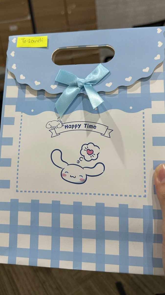 sandykupdates's tweet image. 240729 | Sandy's Bubble Update 💭

*sent a pict*
terimakasih hadiahnya untuk SANDI.

*sent sticker*

/WKWKWKWK NGAKAK BGT sandi.