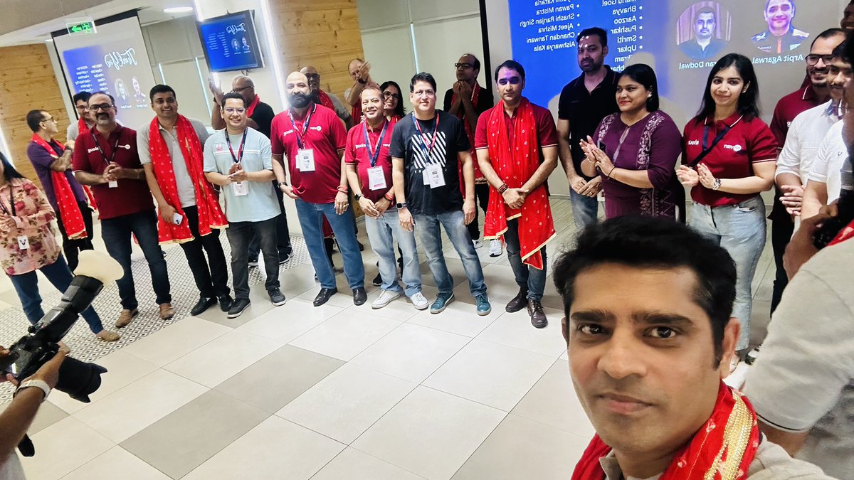 Veeratteshwaran (@veeratteshwaran) on Twitter photo It was great presenting in #OCYatra24 <a href="/aioug_NorthIn/">AIOUG NI Chapter</a> <a href="/AIOUG/">All India Oracle Users Group (AIOUG)</a> <a href="/Oracle/">Oracle</a> <a href="/oracleace/">Oracle ACE Program</a> <a href="/oracleugs/">Oracle User Groups</a> thank you <a href="/sai_penumuru/">Sai Penumuru</a> <a href="/aoflima/">AlexandreLima</a> It was great presenting in #OCYatra24 <a href="/aioug_NorthIn/">AIOUG NI Chapter</a> <a href="/AIOUG/">All India Oracle Users Group (AIOUG)</a> <a href="/Oracle/">Oracle</a> <a href="/oracleace/">Oracle ACE Program</a> <a href="/oracleugs/">Oracle User Groups</a> thank you <a href="/sai_penumuru/">Sai Penumuru</a> <a href="/aoflima/">AlexandreLima</a>