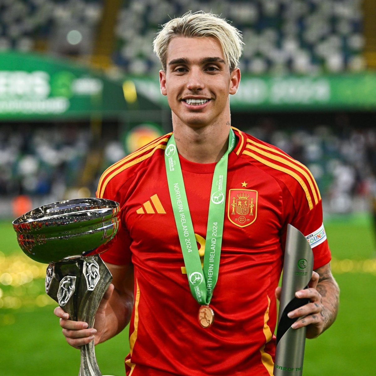 RMCF_Minuto93's tweet photo. イケル･ブラボがU-19 EURO大会MVPを受賞 https://t.co/fvlWuLm2o8