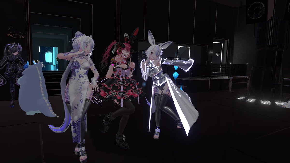 Usemame_VRC's tweet photo. (9/9)#xrlive #mosaicwav
(スタッフ達) https://t.co/wzcBQFndtL