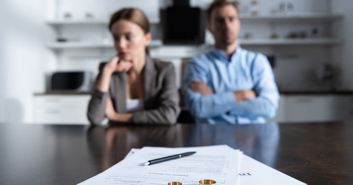 cote_cannes's tweet photo. Que faire de votre crédit immobilier en cas de séparation ou de divorce ? Lorsqu'un couple se sépare, la gestion du crédit immobilier peut devenir complexe. Heureusement, il existe des solutions pour se désolidariser de ce prêt et éviter les complications. 📝 En cas de (1/4) https://t.co/ctEotILcLu
