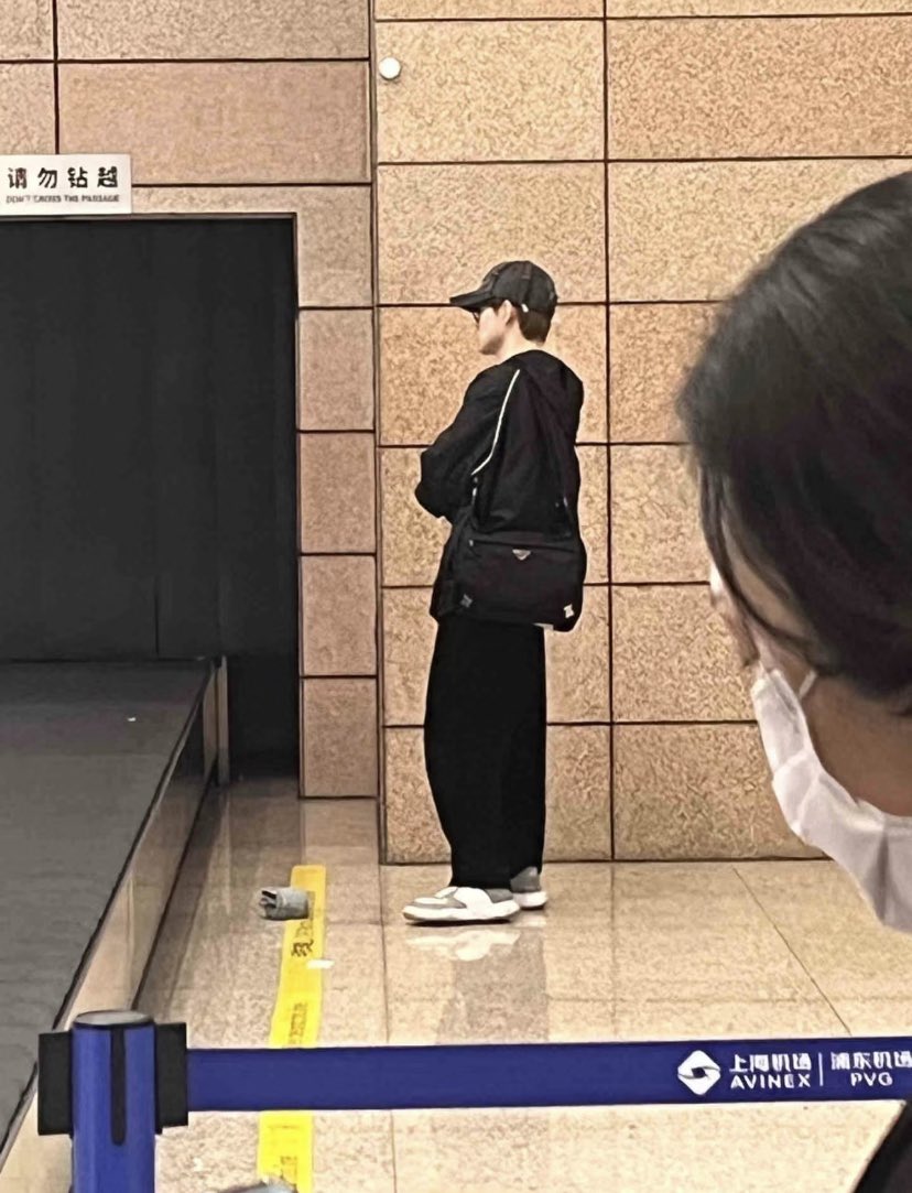 Happiness1122_'s tweet photo. Chenle is in ShangHai now 
Go home！！！
 #천러 #CHENLE #NCTDREAM https://t.co/nOyr29dUEG