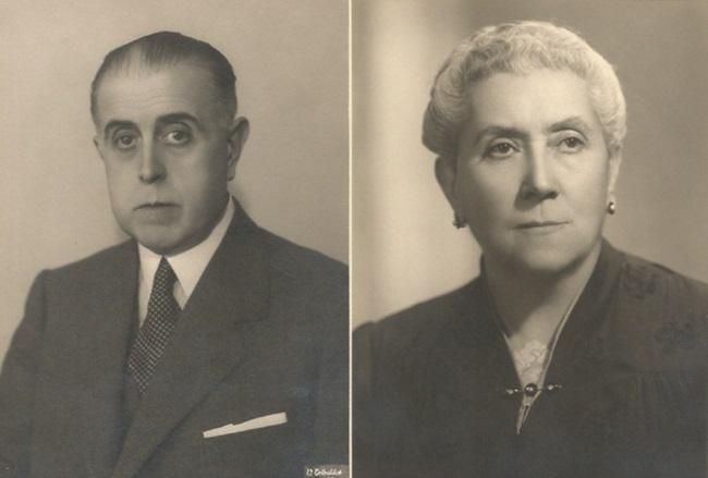 IndeGranada's tweet photo. Don Ramón García Ruiz, el banquero del pueblo que fundó 'Créditos La Paz'

👉 El comerciante que permitió a las clases populares de Granada adquirir toda clase de productos, mediante un sistema de créditos sin recargos a los clientes. Por Gabiel Pozo.
https://t.co/VlhLmswFxv https://t.co/7cD61ssOKG