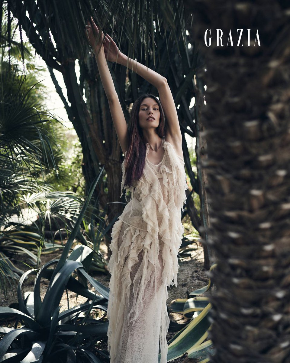 GraziaIndia's tweet photo. #GraziaFashion Be one with nature, in these soft silhouettes, ruffled detailing, and hyper-feminine styles.
https://t.co/S4UUml0FSt
#Fashion #Feature #JulyIssue #Trends #Feminine #Trending https://t.co/BxIGZY2uE5