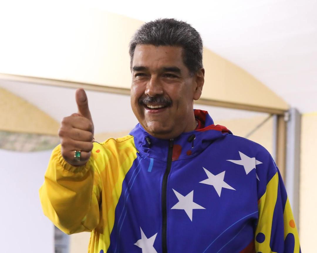 💯🇻🇪💫✺❥Humberto 𝕭❥✺ 💫🇻🇪💯 (@pedrobr96924768) on Twitter photo #29Jul 🇻🇪 📢 ¡ETIQUETA DEL DÍA! ▶️
#GanóLaPazYLaEsperanza
¡Viva la Patria!
<a href="/NicolasMaduro/">Nicolás Maduro</a>
<a href="/Mippcivzla/">MIPPCI</a>
<a href="/CandyNore/">꧁𝕮𝖆𝖓𝖉𝖞꧂</a>
<a href="/pedrobr96924768/">💯🇻🇪💫✺❥Humberto 𝕭❥✺ 💫🇻🇪💯</a>
<a href="/Idalia50M/">Idalia50M</a>
<a href="/Neyda21708001/">Neyda</a>
<a href="/Bombero2023/">❥ ᘳᗒ🇻🇪 Tuiteros Guerreros 🇻🇪ᗕᘰ❥</a>
<a href="/Dsociallara01/">Secretaría de Desarrollo Social</a>
<a href="/LasTripass2024/">Las Tripas</a>
<a href="/ereditsh/">Helena Ereditsh Dr</a> <a href="/Nancy_pinto1/">nancy</a>
@Dgnbenlinea
@carlosR58566170
<a href="/RedanCapital/">Redan Capital Bomberos</a> #29Jul 🇻🇪 📢 ¡ETIQUETA DEL DÍA! ▶️
#GanóLaPazYLaEsperanza
¡Viva la Patria!
<a href="/NicolasMaduro/">Nicolás Maduro</a>
<a href="/Mippcivzla/">MIPPCI</a>
<a href="/CandyNore/">꧁𝕮𝖆𝖓𝖉𝖞꧂</a>
<a href="/pedrobr96924768/">💯🇻🇪💫✺❥Humberto 𝕭❥✺ 💫🇻🇪💯</a>
<a href="/Idalia50M/">Idalia50M</a>
<a href="/Neyda21708001/">Neyda</a>
<a href="/Bombero2023/">❥ ᘳᗒ🇻🇪 Tuiteros Guerreros 🇻🇪ᗕᘰ❥</a>
<a href="/Dsociallara01/">Secretaría de Desarrollo Social</a>
<a href="/LasTripass2024/">Las Tripas</a>
<a href="/ereditsh/">Helena Ereditsh Dr</a> <a href="/Nancy_pinto1/">nancy</a>
@Dgnbenlinea
@carlosR58566170
<a href="/RedanCapital/">Redan Capital Bomberos</a>