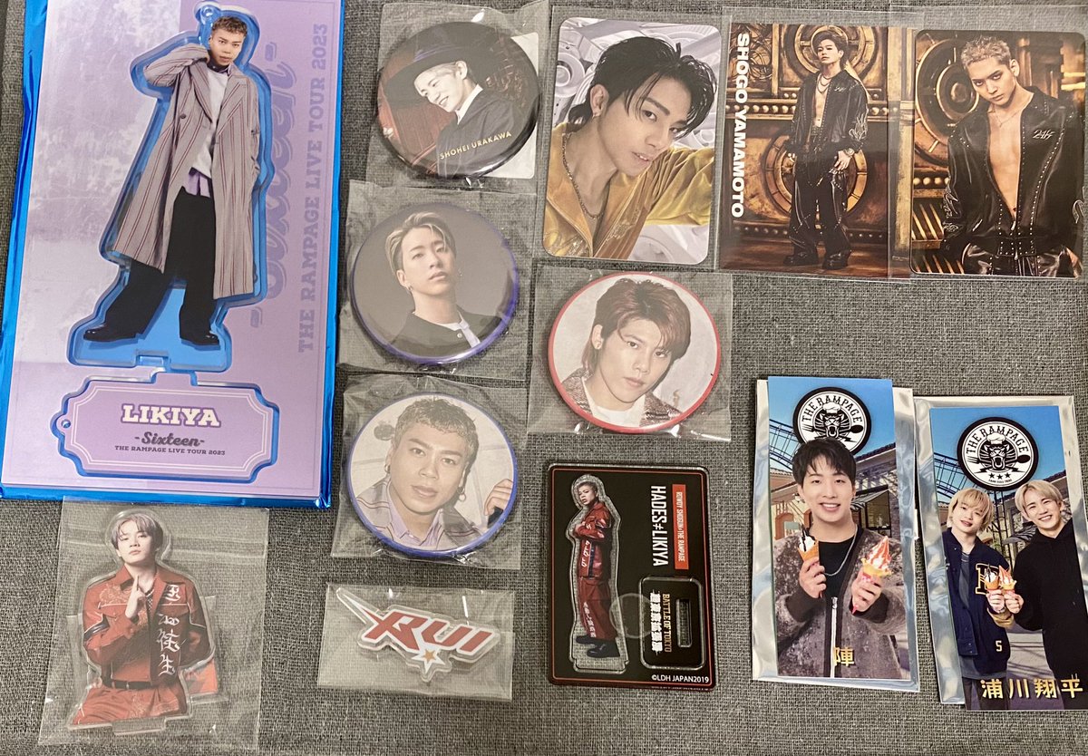 THE RAMPAGE ランペ　交換　買取

【譲】　画像のもの

【求】　神谷健太関連　or  買取

難しいとは思いますがお声がけお待ちしております。