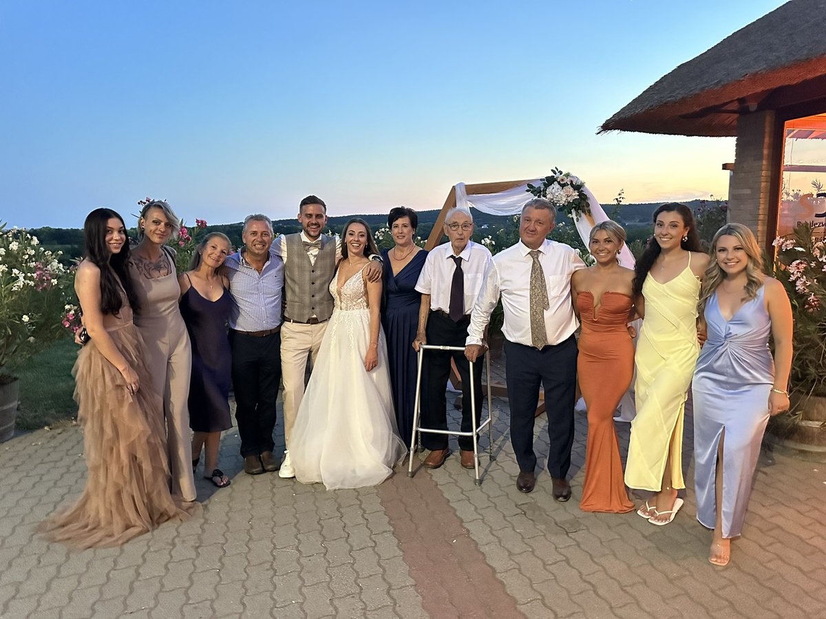 A beautiful wedding weekend celebrating my cousin and his NOW wife!!! 💍🥂

There was so much delicious food, lots of dancing and plenty of love to ring in their first day as newlyweds ❤️ Cheers to the Kummer’s!