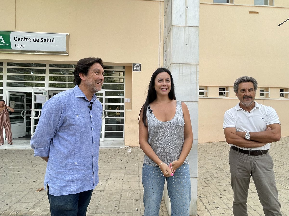 psoedehuelva's tweet photo. 🚨 DESMANTELAMIENTO DE LA SANIDAD PÚBLICA 

❌ La sanidad privada hace el agosto mientras la #sanidadpública está de vacaciones 

🗣️ @EnriqueGavio2 

#Lepe #Huelva https://t.co/SmDDsmbvrT