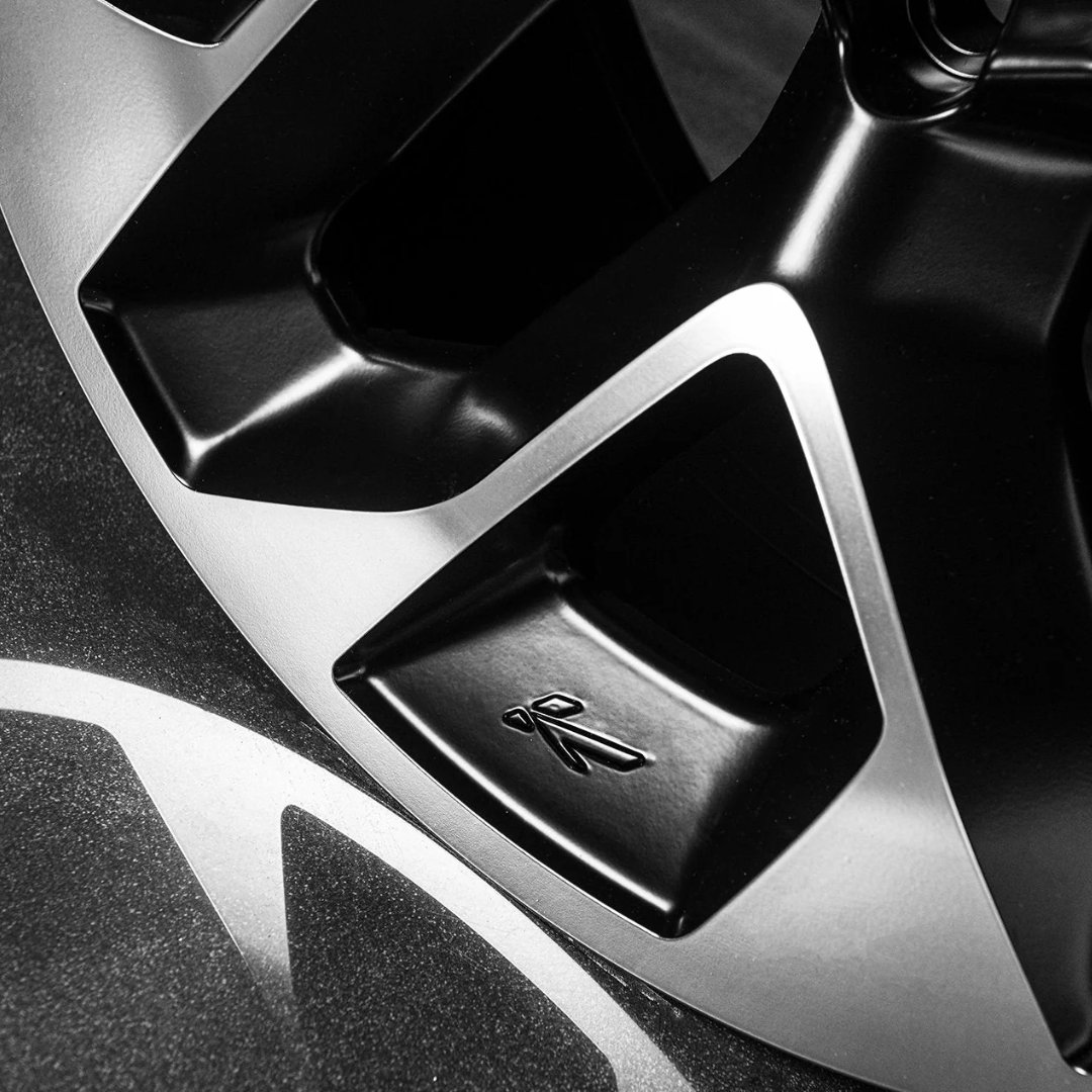 ProjectKahn's tweet photo. Brand: KAHN® Type 60 Wheels
Model: Land Rover Defender (2012-2018)
Material: RS-Forged Light Alloy
Colour: Diamond Cut / Satin Black
Size: 22"
https://t.co/PXEbrMjz43
Copyright Design by KAHN®
#ProjectKahn #KahnDesign #LandRover #Wheels #cars #Type60 #Defender #LuxuryWheels https://t.co/q7V408xPWs