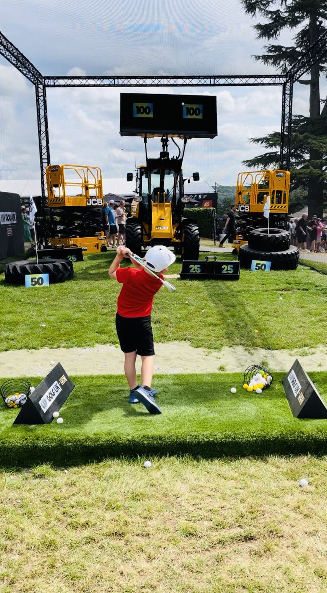 SamSwift2212's tweet image. A brilliant day @JCBGolfCC for @livgolf_league 

Inspiring the next generation ⛳️