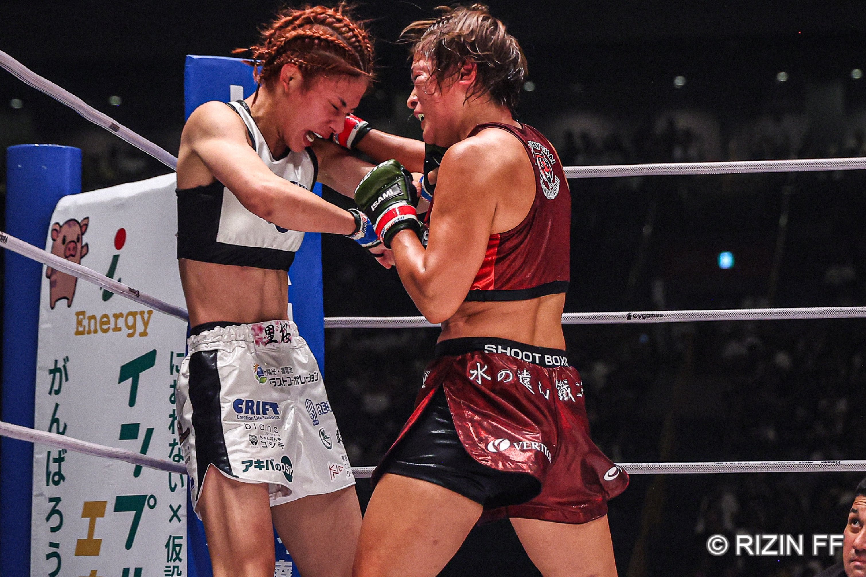 RENA ボクサー ／ Yogibo presents #超RIZIN3 ⚡️ RENAがTKO勝利し、  タイトル挑戦をアピール🔥🔥 ＼ 2024年7月28日（日）さいたまスーパーアリーナで開催された『超RIZIN.3』にSB世界女子フライ級王者・ RENA（シーザージム）が出場 ...