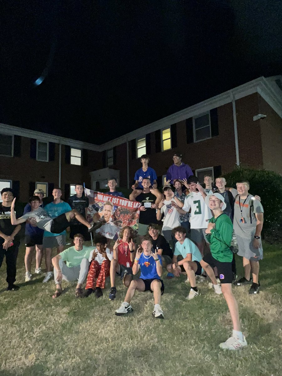 Clayton_king's tweet photo. We just wrapped up 6 consecutive weeks of Crossroads Camps- and saw our BIGGEST attendance in 29 YEARS. Glory to God.

•6,100 students, leaders & staff
•1,232 decisions (salvation, assurance, call to ministry)
•141 churches from 14 states
$32,620 raised for missions
•107 new Compassion sponsorships

                     O N L Y   J E S U S