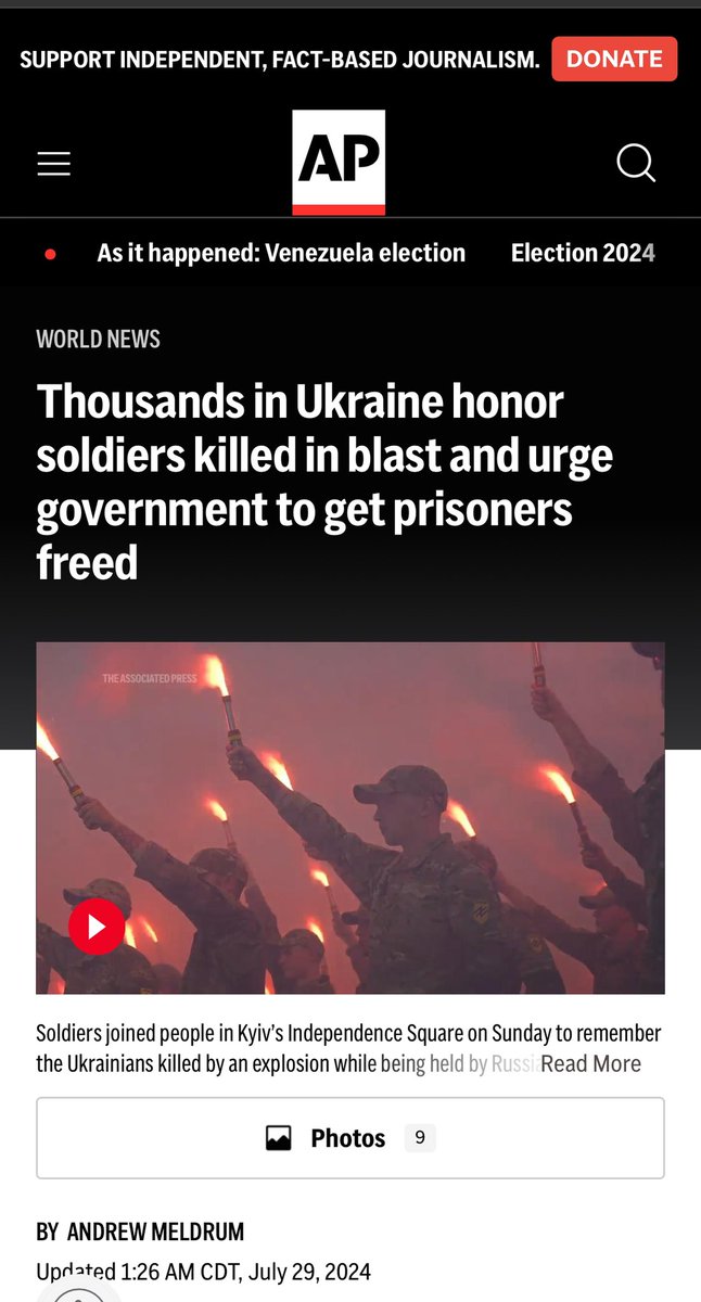 1860rm's tweet photo. #AP News has no problem openly promoting #NaziAzov rallies to promote fictional war propaganda. 

In the tradition of Nazi rallies.

Azov was not just a local handful of Nazis. It’s the entire Ukraine Government that promotes the doctrine. 

Here’s the other funny part that shows this whole thing is a big fraud. 

The soldier who is speaking is Russian— he’s not even Ukrainian and he’s not speaking Ukrainian, instead he speaking суржик— which is somebody who speaks with a Russian language based was trying to insert some Ukrainian words.