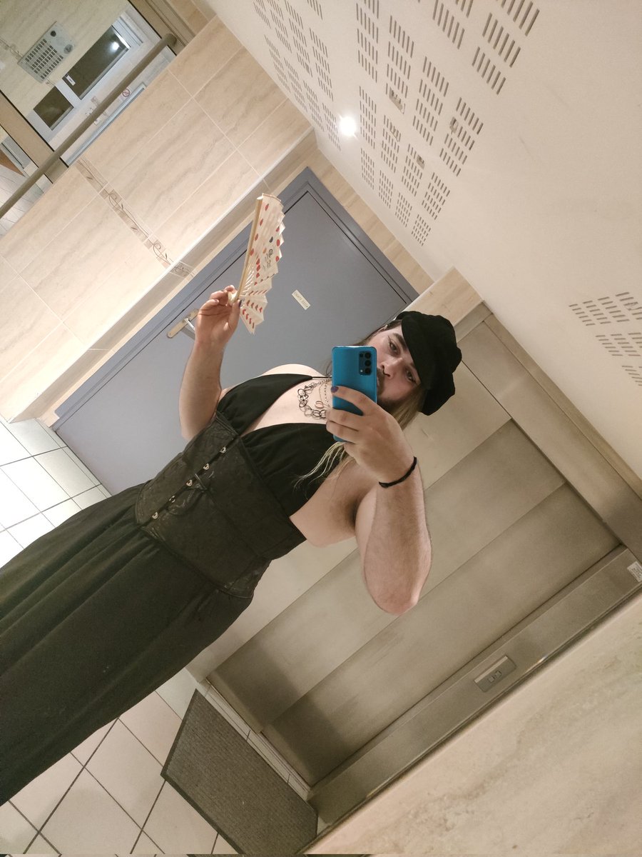 kynoahs's tweet photo. I'm hot now btw https://t.co/6S62GrU0No