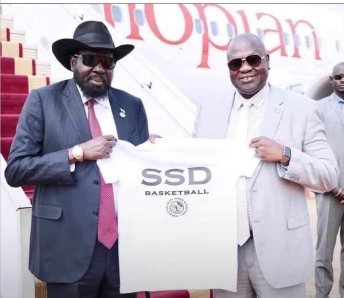 Someone:’ said our two problems holding our only happiness😭😂