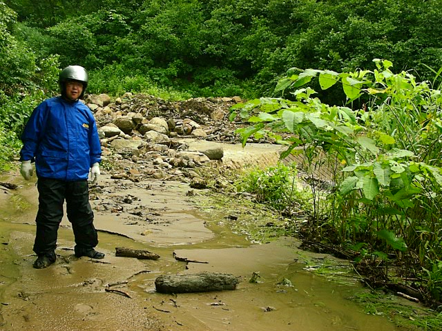 urakuma_kun's tweet photo. 写真整理
たぶん雨飾から燕温泉側へ抜ける妙高あたり...うろ覚え
#RD04 #RD07 #アフリカツイン https://t.co/Un8vOwsx5v