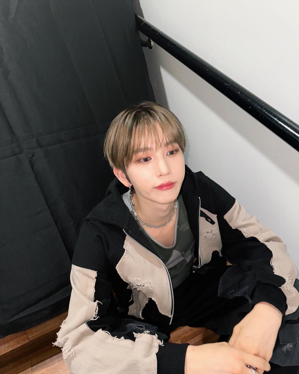 narock1005's tweet photo. 현우쓰담쓰담오백번해주자~💕🫳🏻🫳🏻 https://t.co/hpZws9Do03