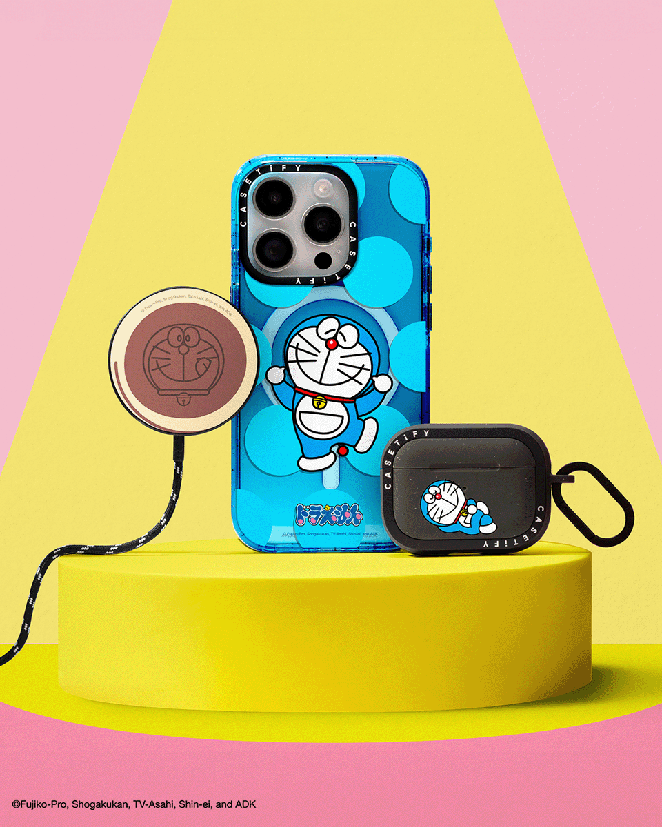 スマホを通り抜けようとしているのは……ドラえもん？ 「通りぬけフープ